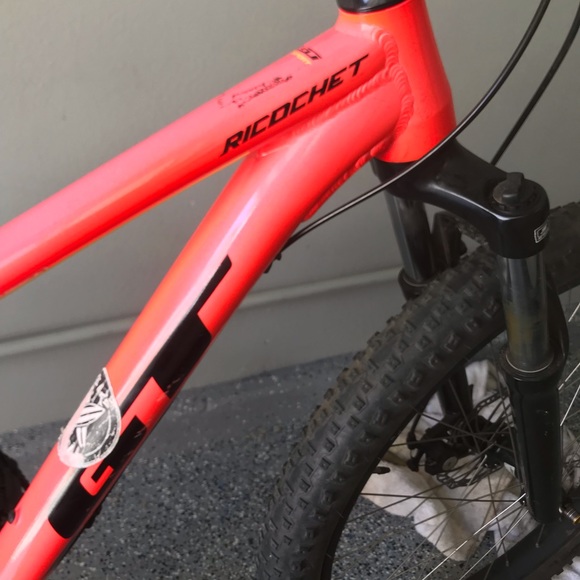 GT Ricochet - Picture 2 of 2